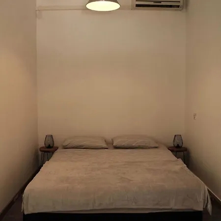 Cozy & Free Parking Апартаменты Медулин